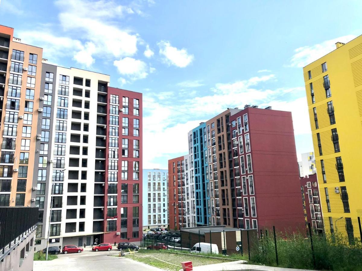 Osapart Hotel In A Complex Semycvit 3 利沃夫 外观 照片