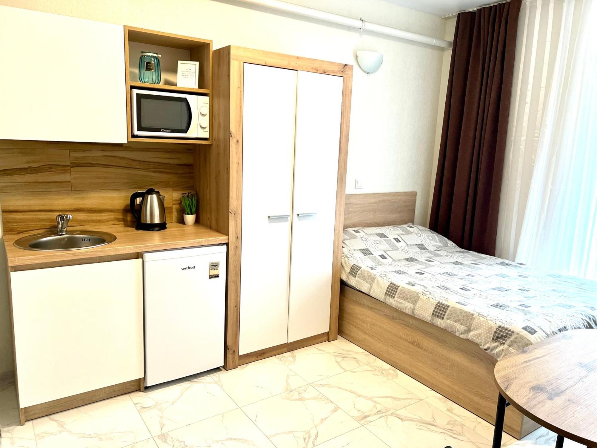 Osapart Hotel In A Complex Semycvit 3 利沃夫 外观 照片