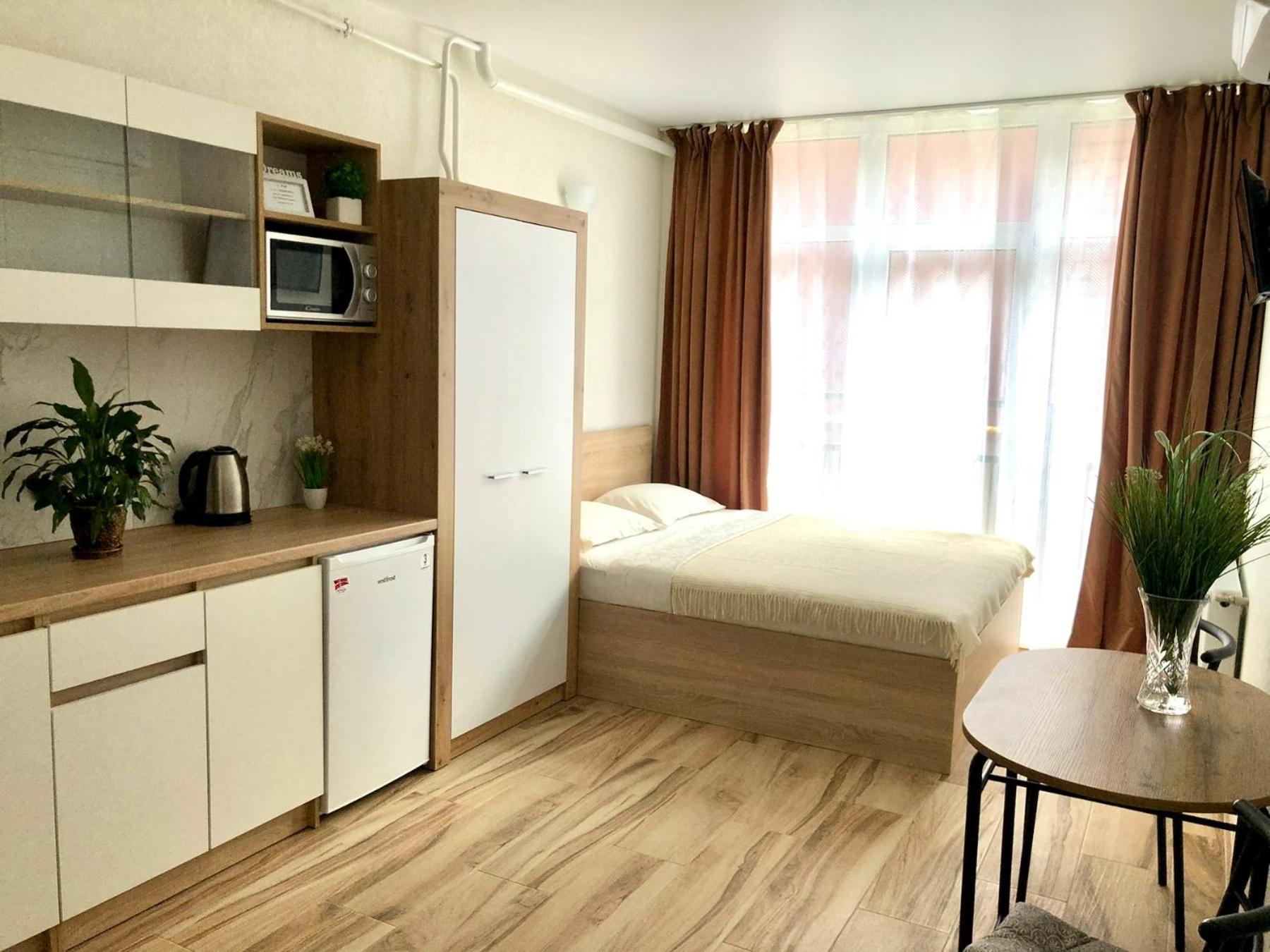 Osapart Hotel In A Complex Semycvit 3 利沃夫 外观 照片